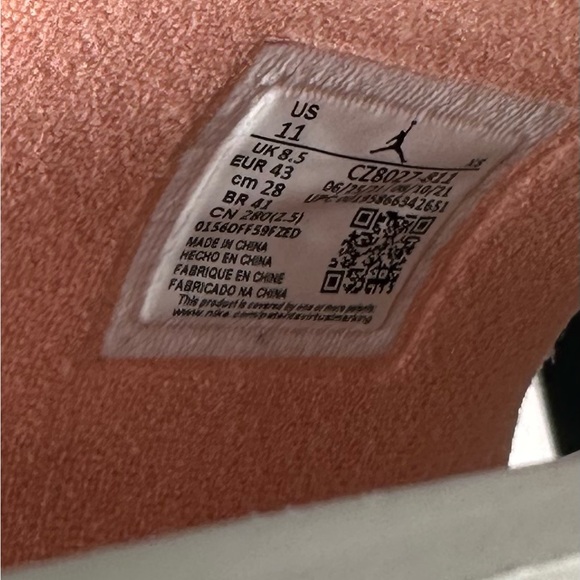 Jordan Nola Slides - NEW - WMNS11 - Picture 7 of 11